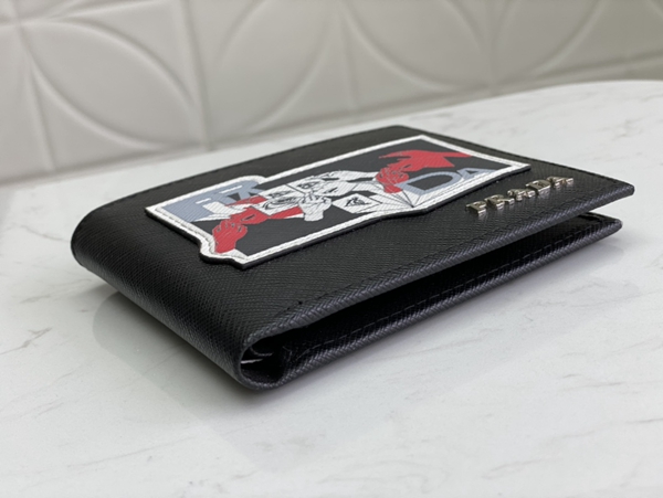 プラダ財布コピー内部構造